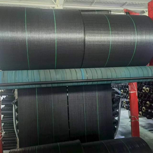 Canadian customer customized Weed mat